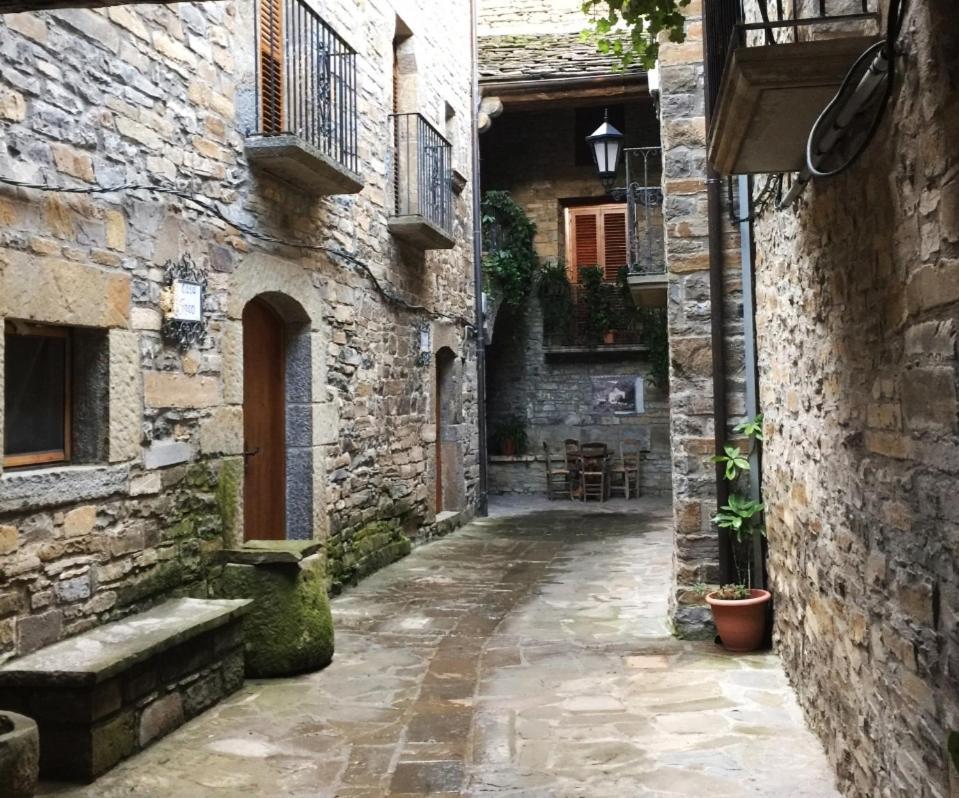 Gasthaus Casa Encuentra, En El Pirineo Al Lado De Ainsa El Pueyo de Araguás Exterior foto